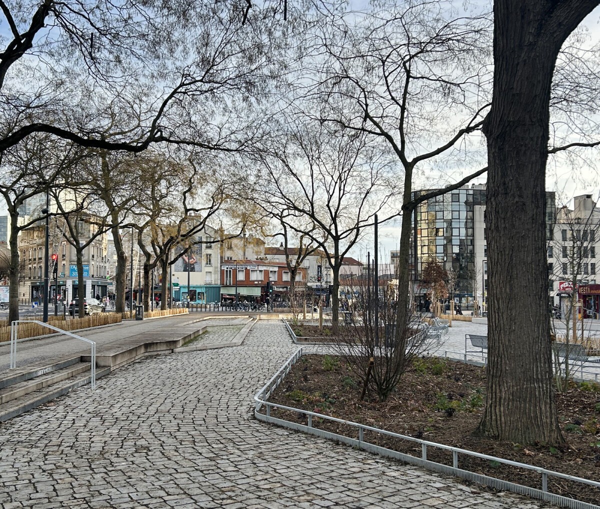 Place de la Croix de Chavaux